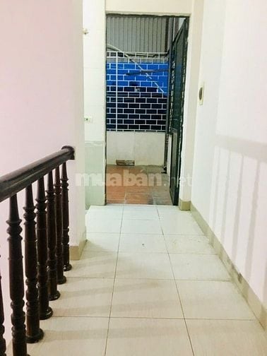 Cho thuê nhà nguyên căn ngõ 750 Kim giang, P Thanh Liệt, Hà Nội.