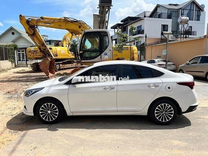 Chính chủ bán Accent 2021 1.4 AT 53000 km