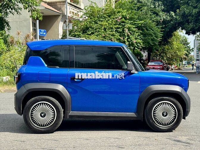VinFast VF3 2024 - Màu xanh - 2v3km - Thuê pin