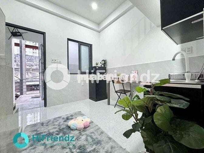 Căn Hộ Dịch Vụ Gác Cao Full Nội Thất - Bảo Vệ 24/7 Gần Ngay Đầm Sen