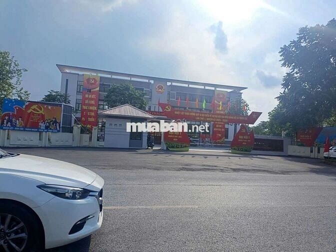 BÁN GẤP ĐẤT THIÊN LỘC TẶNG NHÀ CẤP 4 SẴN Ở