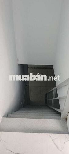 Bán nhà hẻm 5 x 12 m, gần ngã tư Gò Mây Lê Trọng Tấn, Bình Tân