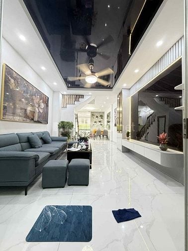 CÁCH OTO TRÁNH 10M - PHỐ VIP QUỐC TỬ GIÁM - ĐỐNG ĐA - FULL NỘI THẤT