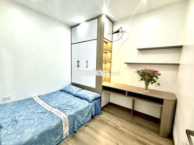 💥💥💥TT CẦU GIẤY - *** MỘT CĂN BÁN - ĐẸP NHƯ CCCC - DÂN TRÍ CAO