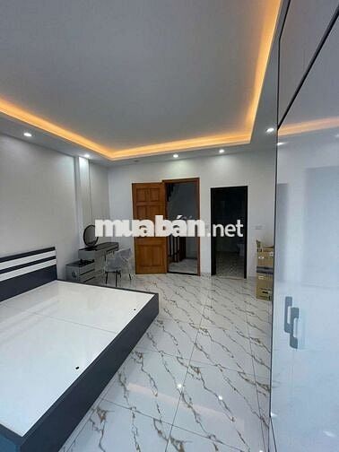 Nhà Đồng Mai, dân xây độc lập, oto qua nhà