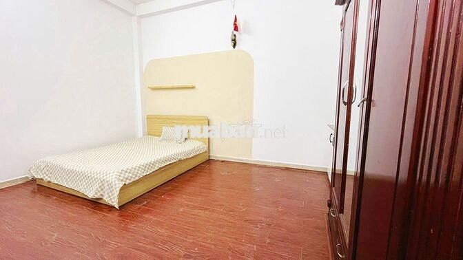 STUDIO FULL NỘI THẤT MÁY LẠNH INVER CẠNH Emart Phan Huy ích