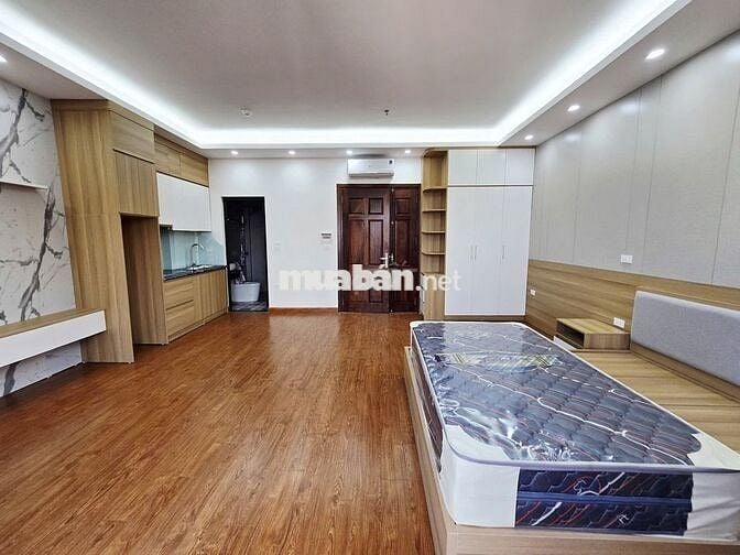 Nhờ các sale kết nối. Cho thuê căn hộ 690 Lạc Long Quân Tây Hồ