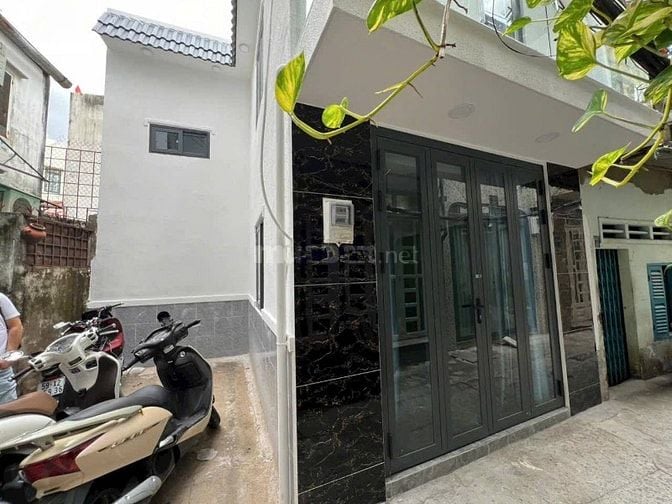 Bán nhà Xô Viết Nghệ Tĩnh, gần chợ Thị Nghè, DT 43m2 đất+ 2 tầng-3PN
