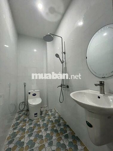 Bán gấp nhà lầu Tân Vạn Biên Hoà, gần ngã ba Tân Vạn Dĩ An