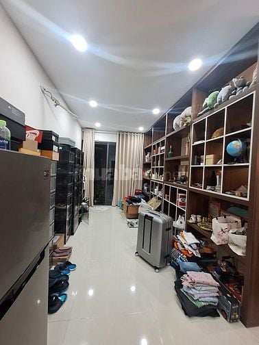 NGỘP giảm 6 tỷ MTKD 4 lầu đẹp Nguyễn Hữu Tiến 160m2 ngang 5m 19.3 tỷ