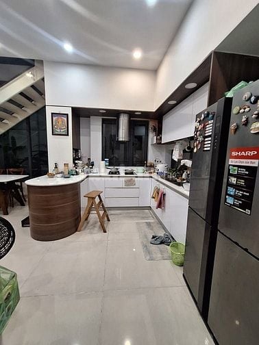 NGỘP giảm 6 tỷ MTKD 4 lầu đẹp Nguyễn Hữu Tiến 160m2 ngang 5m 19.3 tỷ