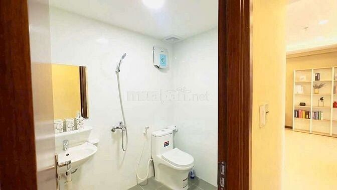 (7013) iris Tower, 55 m² bao sổ hồng: 1,420 tỷ. Nhận ký gửi