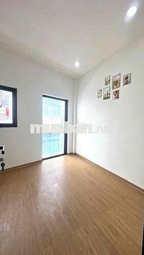 CÓ 2..9Ty CÓ NGAY NHÀ 3TẦNG NGAY KHUÔNG VIỆT DTSD60..m2 2PN-3VS
