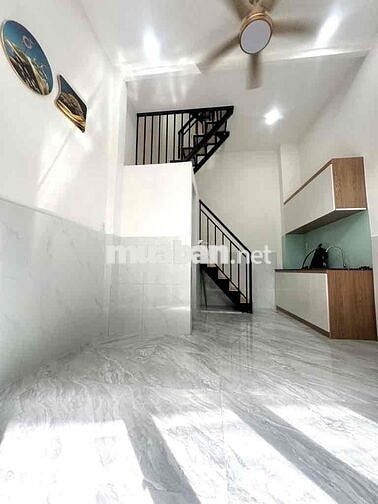 CÓ 2..9Ty CÓ NGAY NHÀ 3TẦNG NGAY KHUÔNG VIỆT DTSD60..m2 2PN-3VS