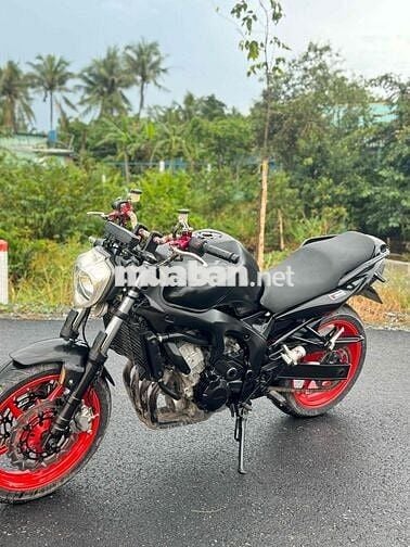 Cần bán moto yamaha FZ600 Fi giá 35 triệu bstp