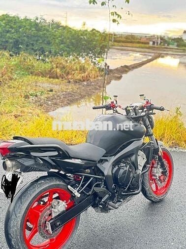 Cần bán moto yamaha FZ600 Fi giá 35 triệu bstp