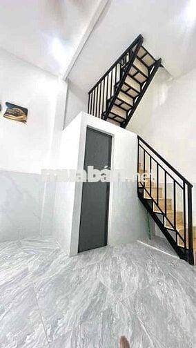 CÓ 2..9Ty CÓ NGAY NHÀ 3TẦNG NGAY KHUÔNG VIỆT DTSD60..m2 2PN-3VS