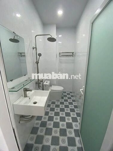 Chủ cần tiền thanh lí nhà tại Phường 8, Quận 6, 24m2/1ti950tr (Còn TL)