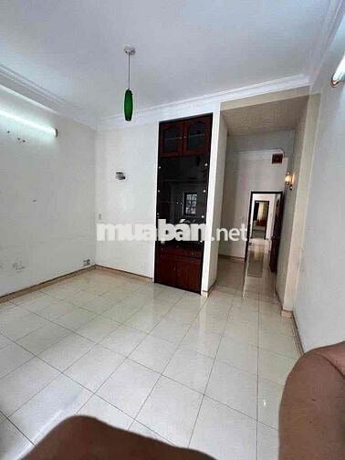 MB nhà NC 1 trệt 3 lầu rộng 90m2 ở mặt tiền Nguyễn Thái Bình
