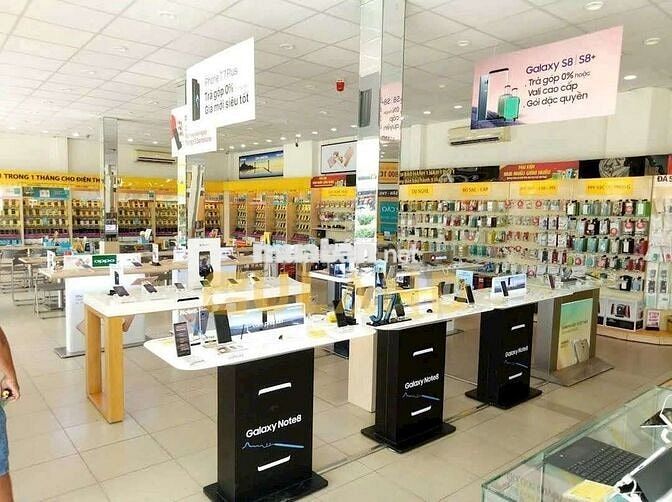CHO THUÊ CĂN GÓC 2 MẶT TIỀN 12x14  BHH BÌNH TÂN 90 TR/ 1 THÁNG.