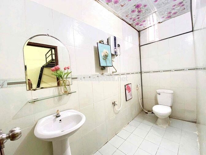 PHÒNG TRỌ GIÁ RẺ GẦN CHỢ HOÀNG HOA THÁM