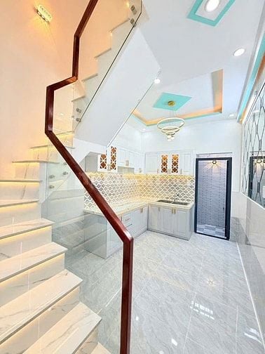 Bán nhà Đào Tông Nguyên, nhà đẹp, 2 lầu bao hoàn thiện mới 100%