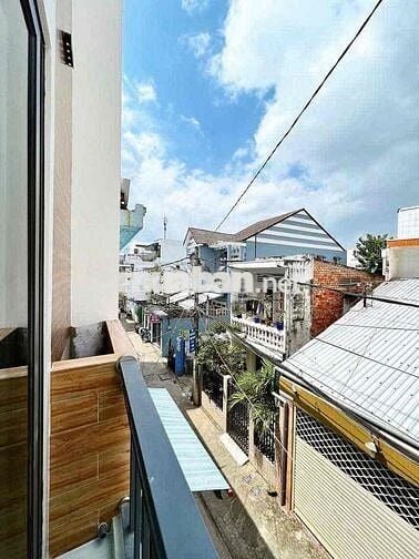 Nhà lầu 2 phòng trục chính hẻm Xô Viết Nghệ Tĩnh