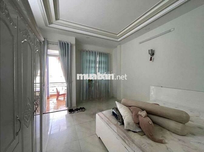 NHÀ 2 LẦU 4PN 4WC FULL NỘI THẤT, ĐỐI DIỆN VẠN PHÚC CITY, THỦ ĐỨC