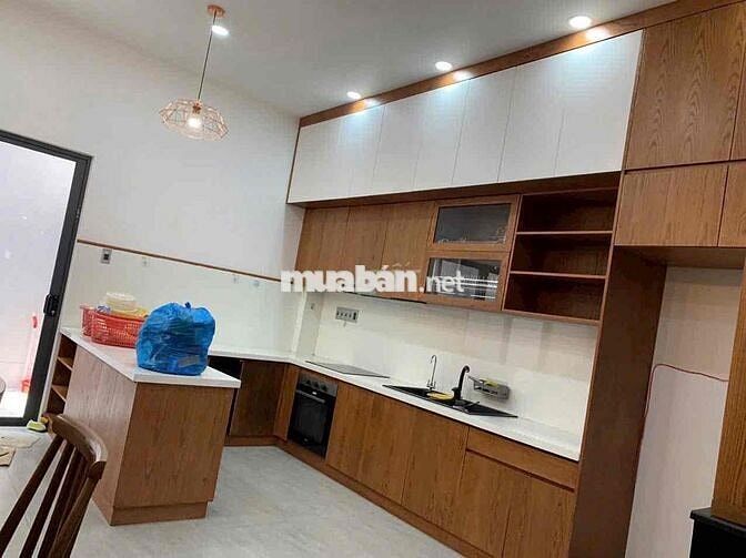 Cho thuê nhà mới 98% đg sói 32 có thang máy nhà đẹp giá 30tr