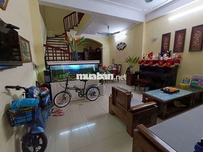 XUÂN LA Ô TÔ ĐỖ CỬA- DÂN XÂY - MT 5M