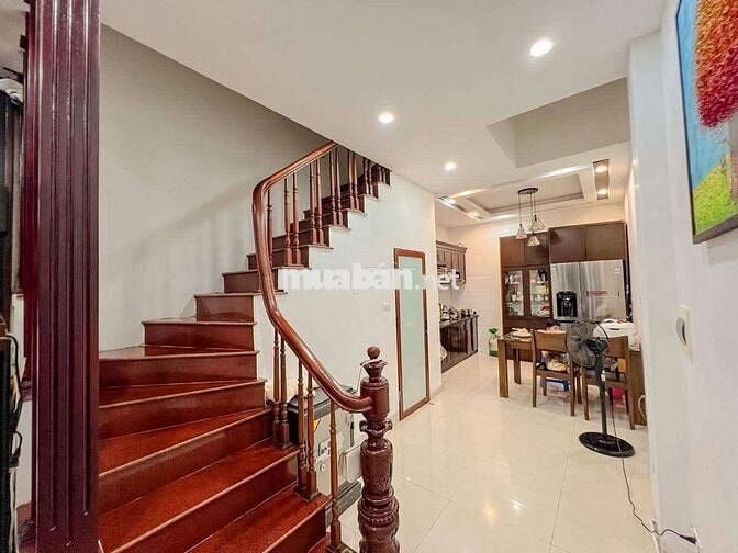 NHÀ ĐẸP DÂN XÂY ĐỐNG ĐA- DT47M- 4 TẦNG