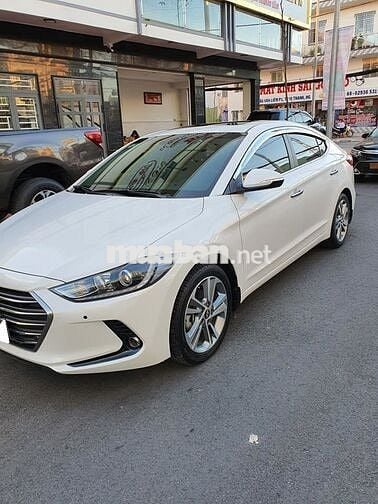 Hyundai Elantra 2.0 AT model 2018, màu trắng