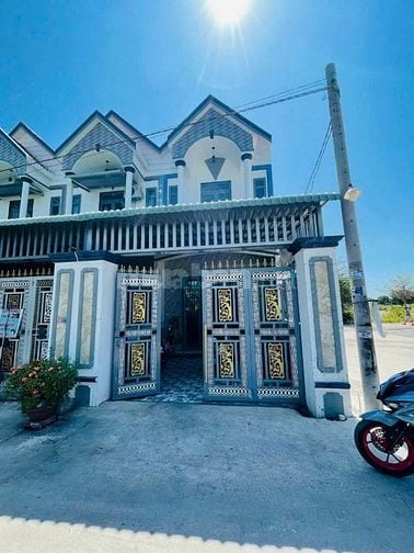 Chính chủ bán gấp nhà chợ Bình Chánh,Đoàn nguyễn tuấn,shr 1,38ty,ô tô