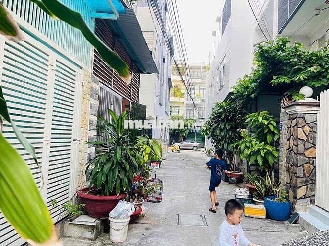 Bán Nhà Phước Hải Nha Trang Hướng Đông Sổ Đỏ Riêng Đường 4m
