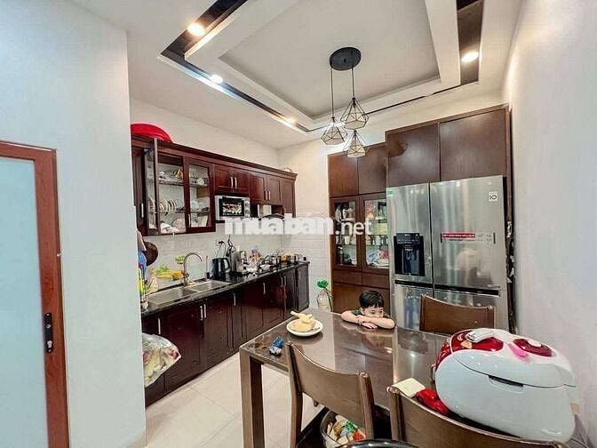 NHÀ ĐẸP DÂN XÂY ĐỐNG ĐA- DT47M- 4 TẦNG