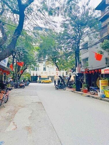 Bán nhà tập thể mặt phố Lương đình Của sổ đỏ 35/75m - Căn hộ đẹp long