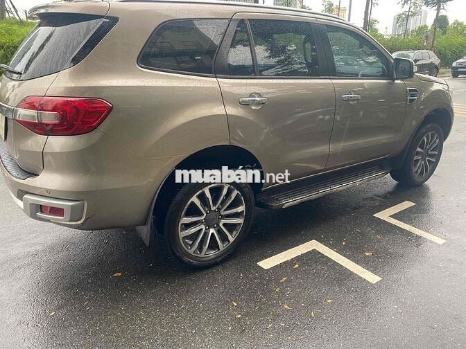 Ford Everest 2020 Titanium 2.0L AT 4x2 - 96000 km