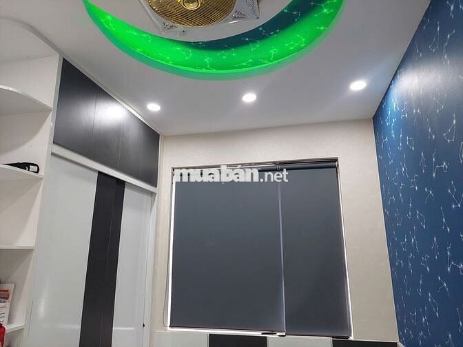 Em Phúc chuyên cho thuê Green river 3pn 2wc đầy đủ nội thất, kế Q5,10.