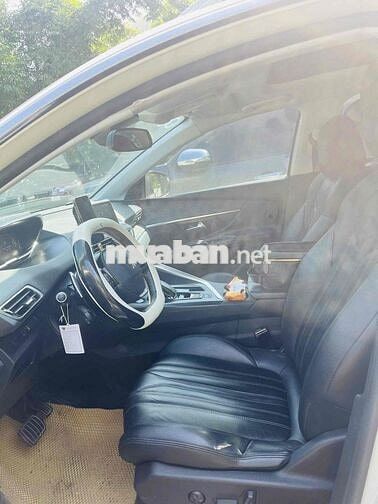 Peugeot 3008 2018 1.6L Turbo - 130000 km