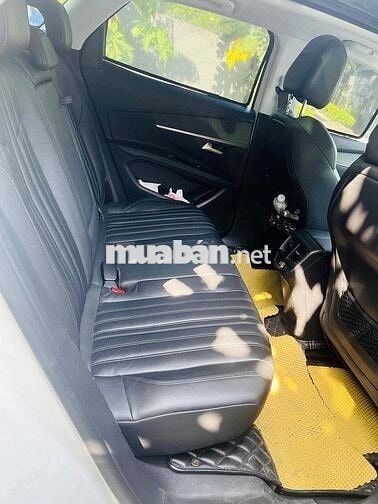 Peugeot 3008 2018 1.6L Turbo - 130000 km