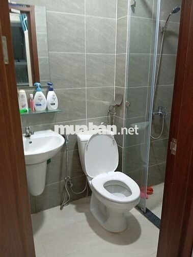 Cho thuê green river căn 2 phòng ngủ-2wc có 2 máy lạnh, 10-10 ở dc