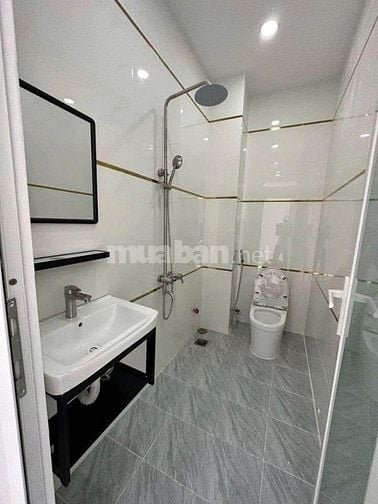 Bán gấp căn nhà 2 lầu giá 2ti480 Đ.Liên Khu 4-5 BHH.B-Quận Bình Tân 