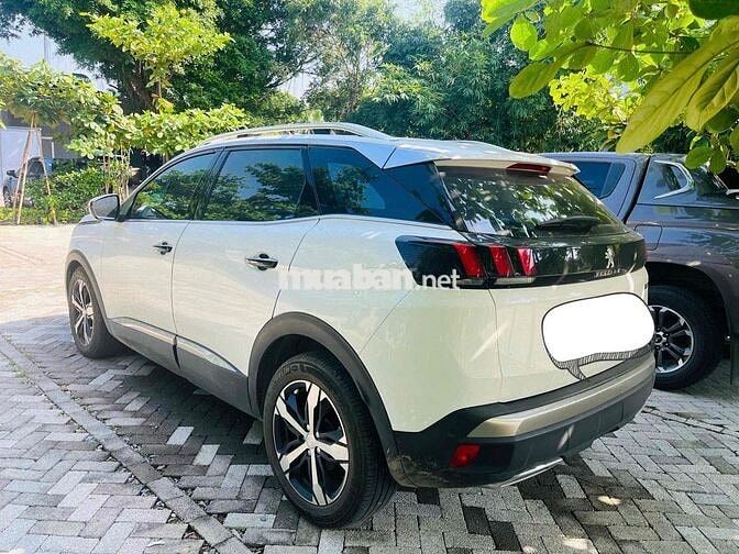 Peugeot 3008 2018 1.6L Turbo - 130000 km