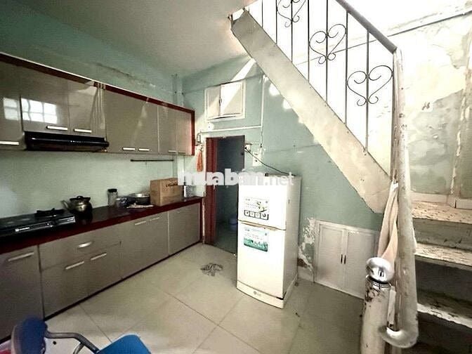 Bán nhà hẻm 6m, 3pn, đường Nguyễn Thị Thập, Quận 7.