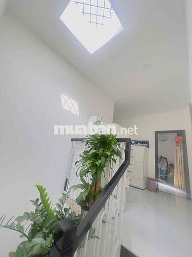 BÁN NHÀ MỚI ĐẸP – NGAY LŨY BÁN BÍCH, HÒA BÌNH, TÂN PHÚ – GIÁ CHỈ 3,65