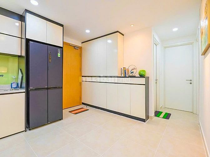 Bán Căn hộ Masteri Thảo Điền tầng thấp 2 phòng ngủ view hồ bơi 70m2