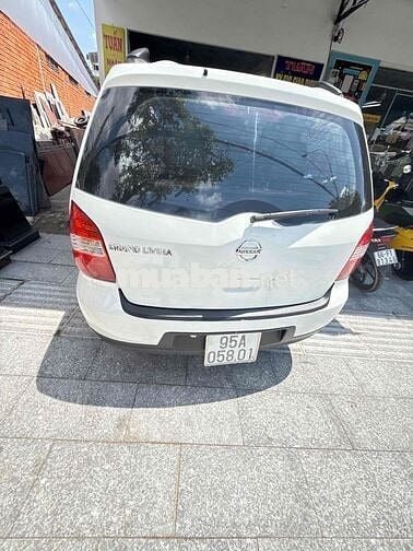 Nissan Grand livina 2011 1.8 AT - 100000 km