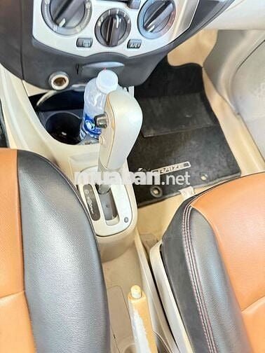 Nissan Grand livina 2011 1.8 AT - 100000 km