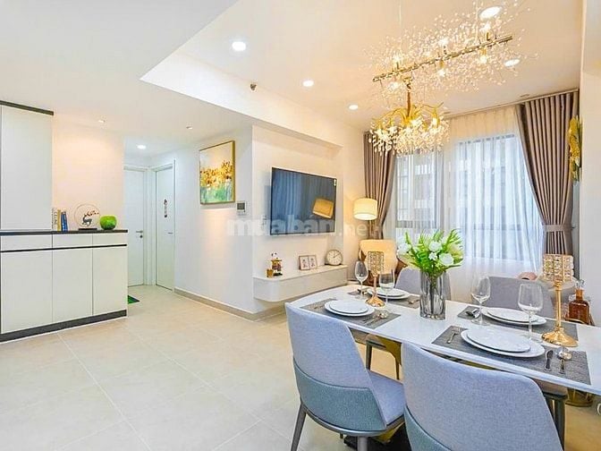 Bán Căn hộ Masteri Thảo Điền tầng thấp 2 phòng ngủ view hồ bơi 70m2