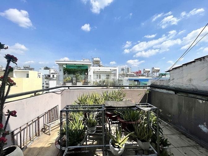 Cách MT Lê Văn Sỹ 3 Căn - 58m2 Xe Hơi 5 Tầng BTCT - Hoàn Công Đủ